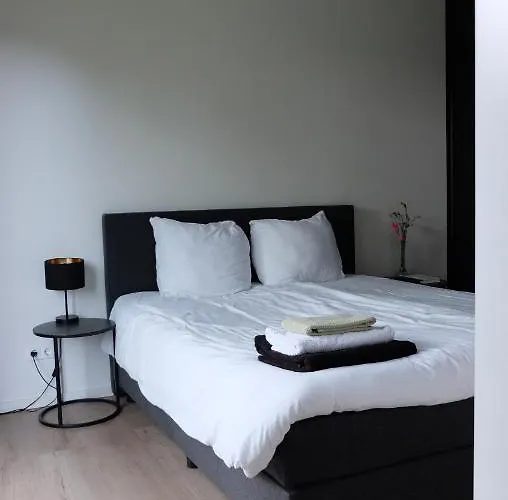 Ferienhaus The Black Oak - Luxe Met Prive Sauna Voorthuizen