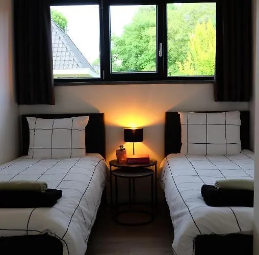 Ferienhaus The Black Oak - Luxe Met Prive Sauna