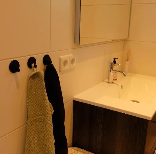 The Black Oak - Luxe Met Prive Sauna Сasa de vacaciones